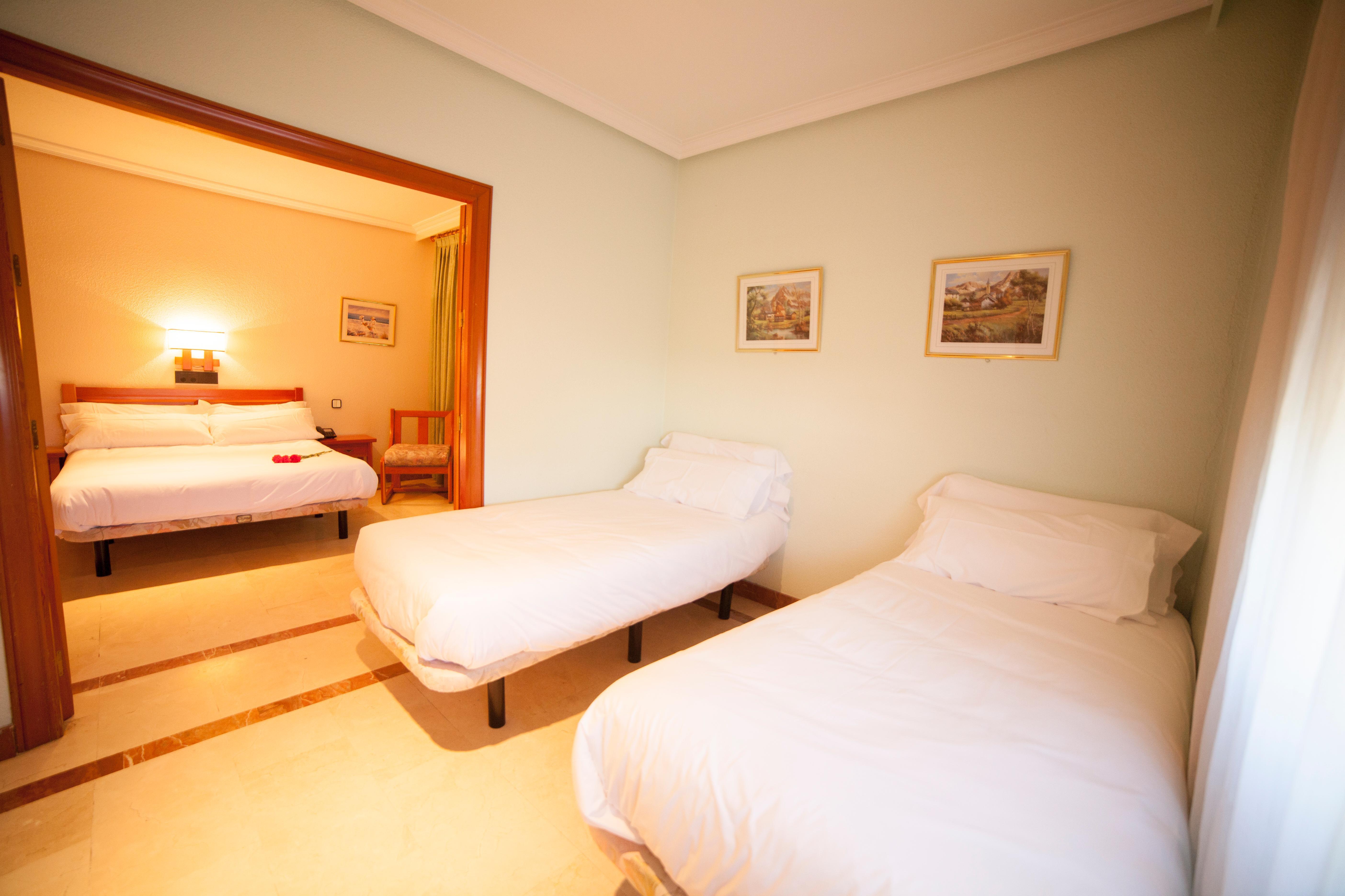 Hospedium Hotel Castilla Torrijos Exterior photo